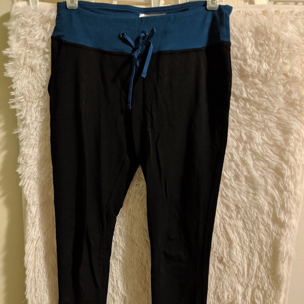 Black & blue drawstring heart leggings
